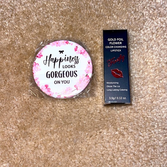 One Inspirational mirror & One Lip gloss - Picture 1 of 1